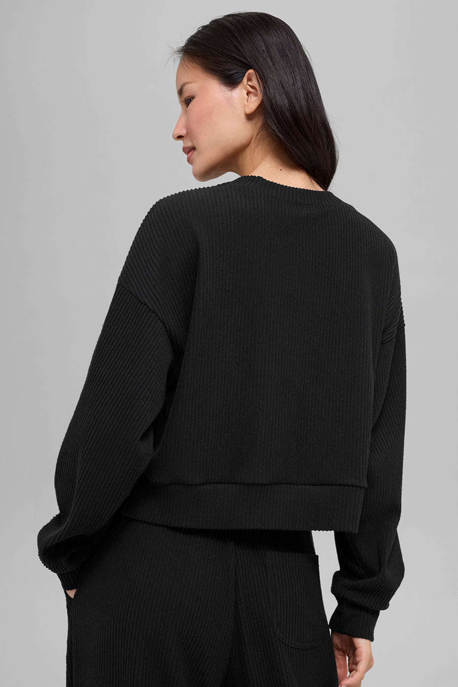 Muse Crew Neck Pullover - Black image 3