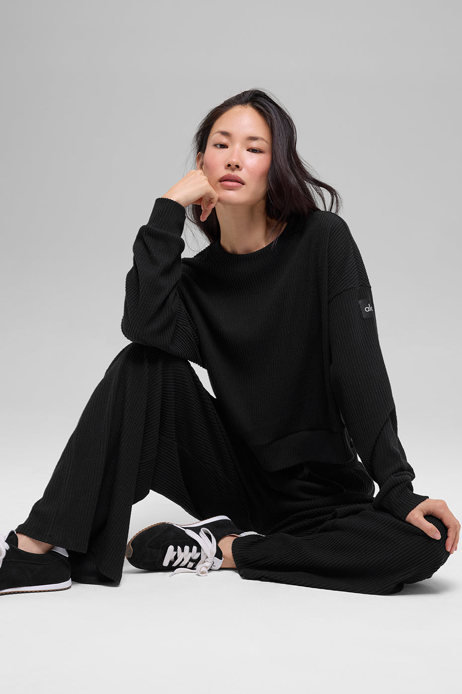Muse Crew Neck Pullover - Black image 4