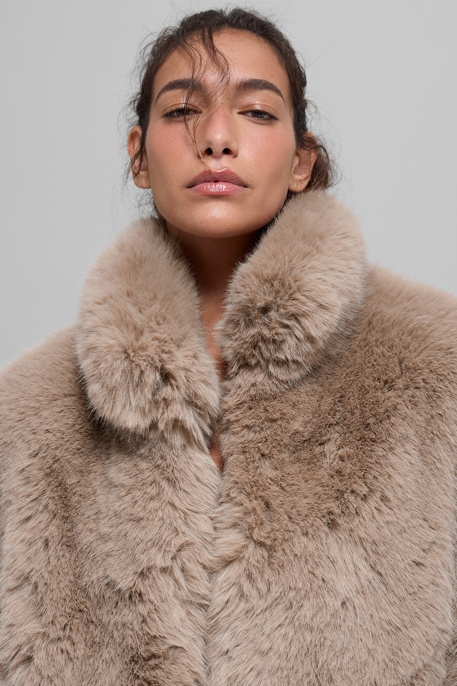 Opulent Faux Fur Cropped Jacket - Oat image 4