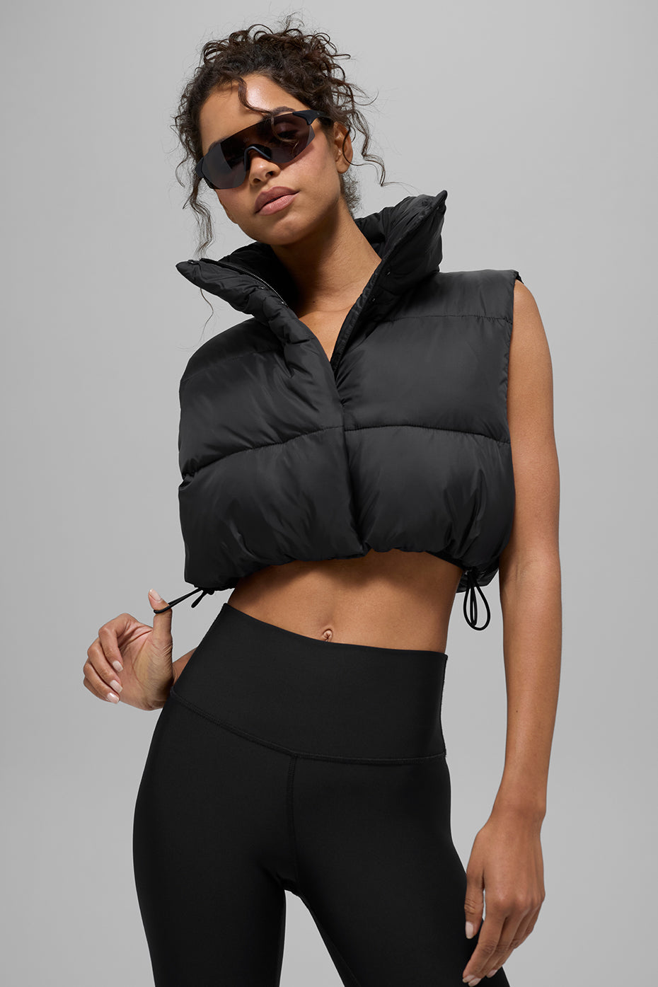 Cropped Gold Rush Puffer Vest - Black image 1