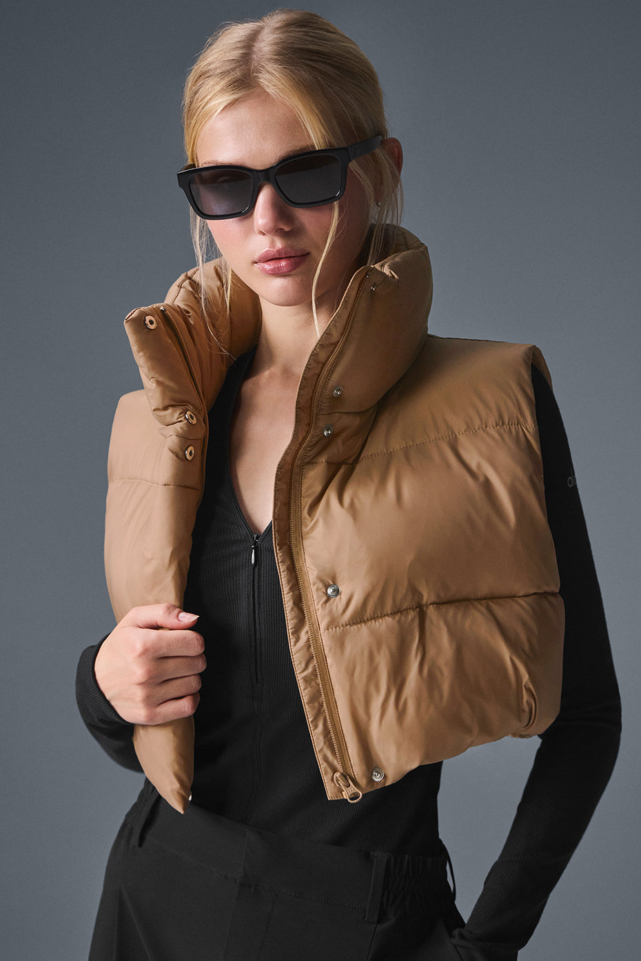 Cropped Gold Rush Puffer Vest - Toasted Almond image 6
