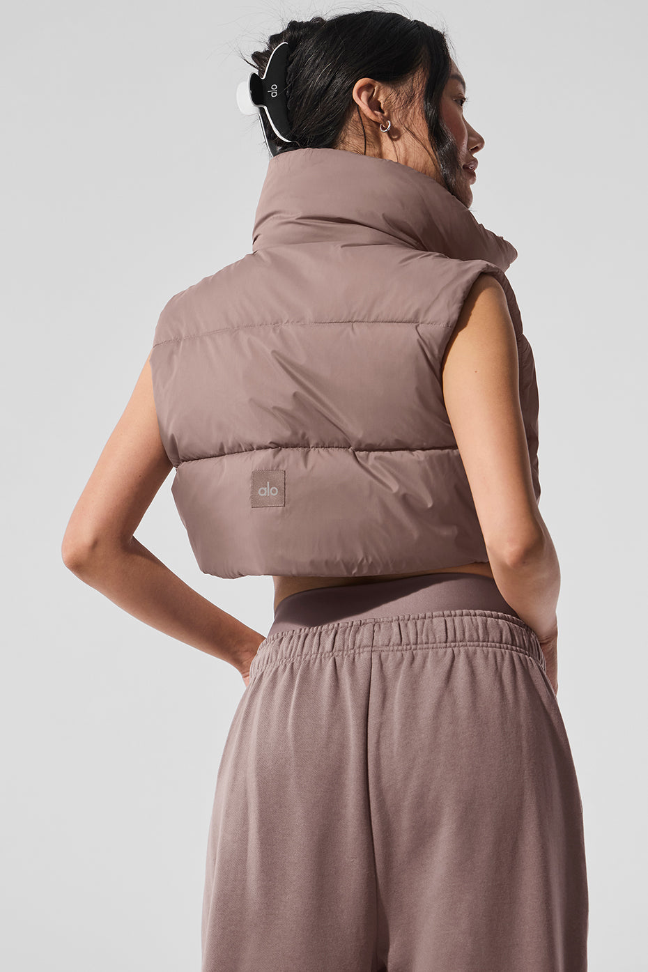 Cropped Gold Rush Puffer Vest - Mushroom image 3