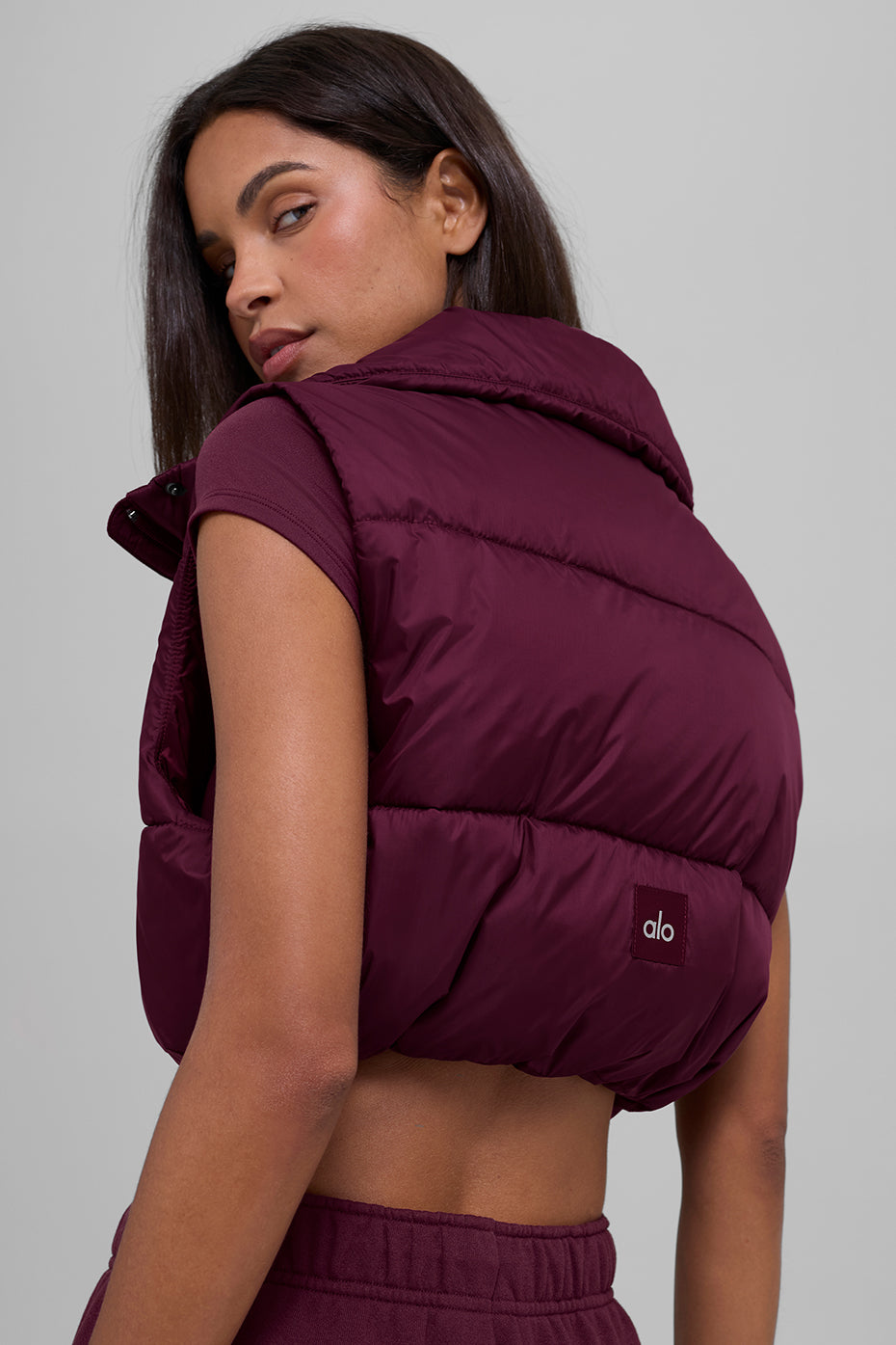 Cropped Gold Rush Puffer Vest - Burgundy image 2