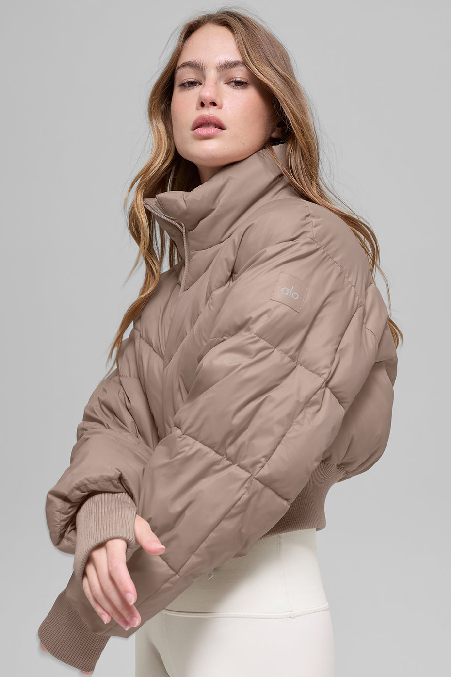 Cropped Atmosphere Puffer - Chai Latte image 3