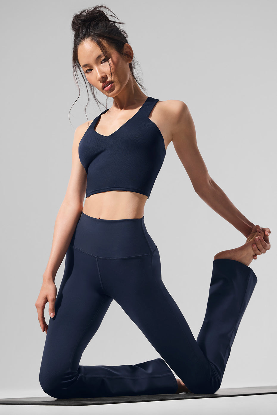 Airbrush High-Waist Bootcut Legging - Navy image 4