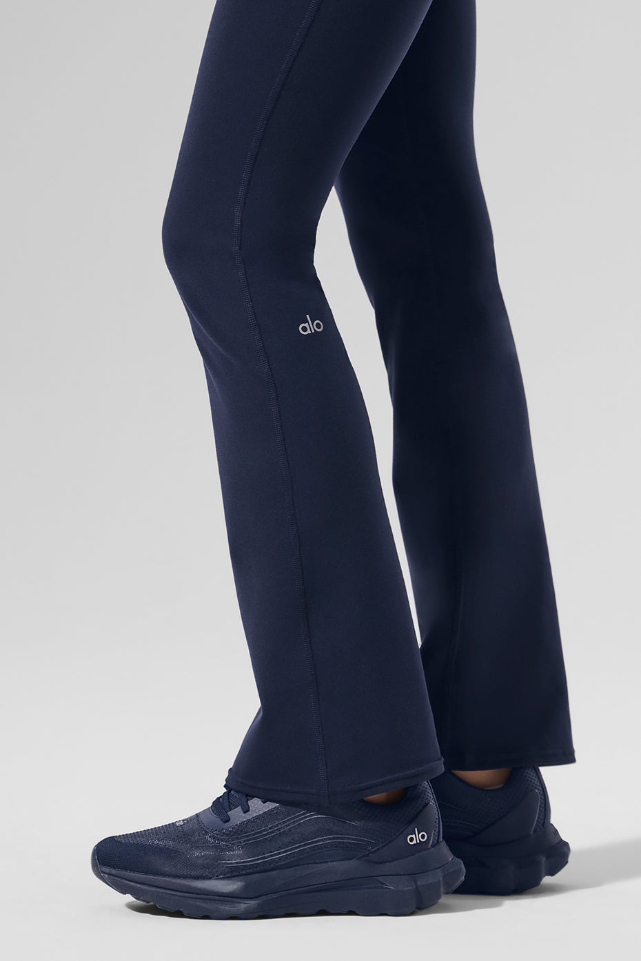Airbrush High-Waist 7/8 Bootcut Legging - Navy image 5
