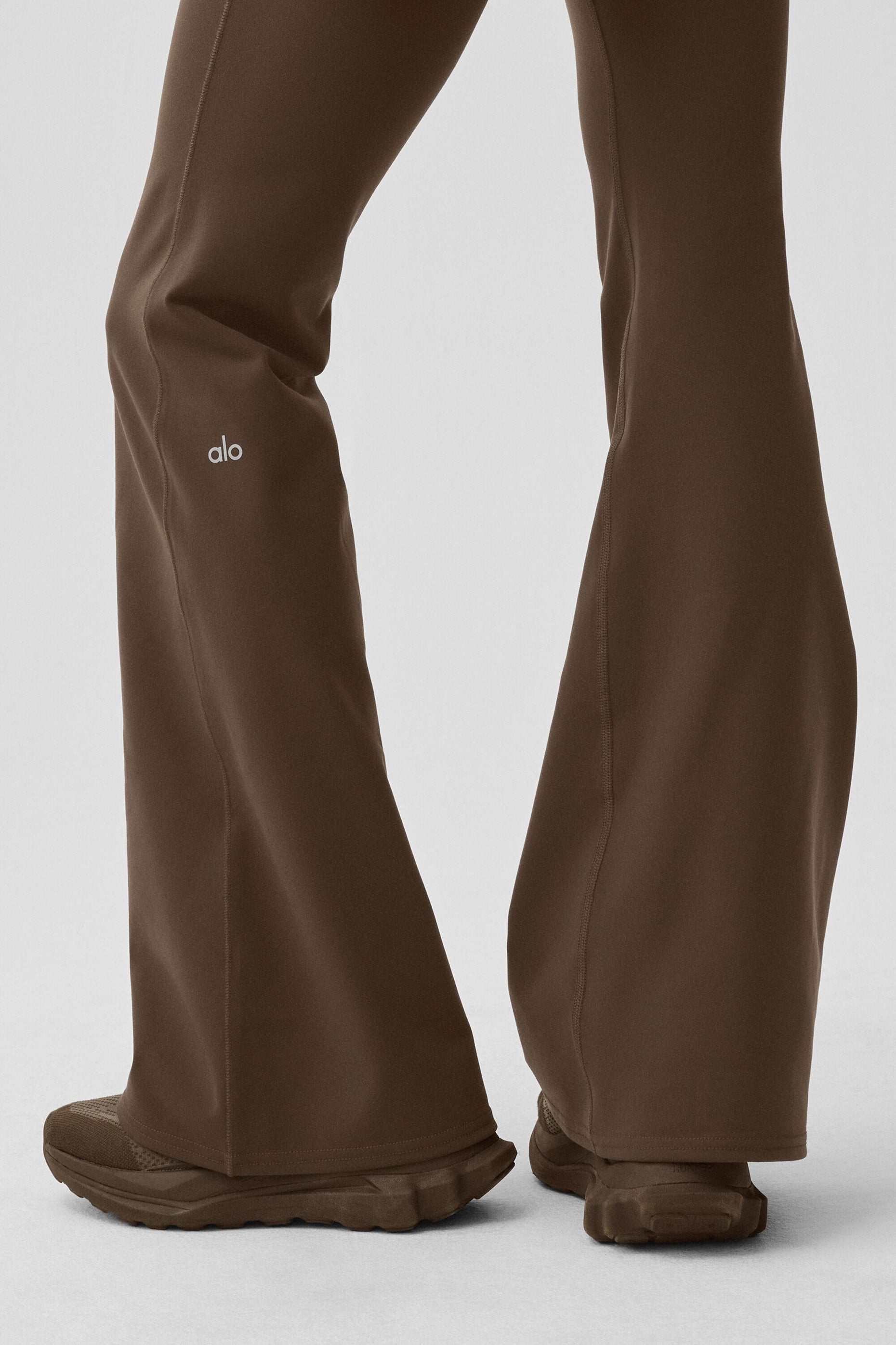 Airbrush Low-Rise Bootcut Legging - Espresso image 4