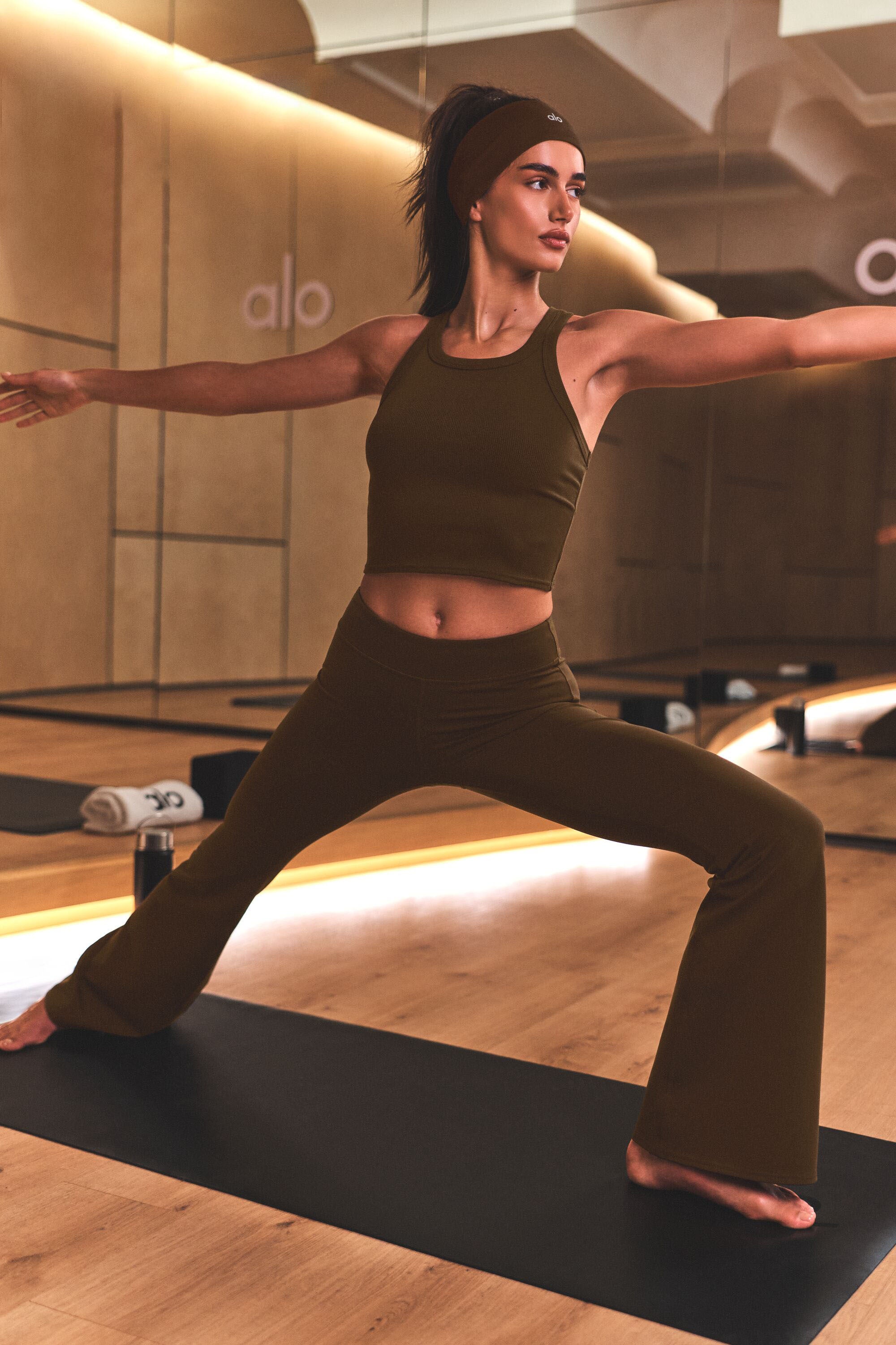 Airbrush Low-Rise Bootcut Legging - Espresso image 1