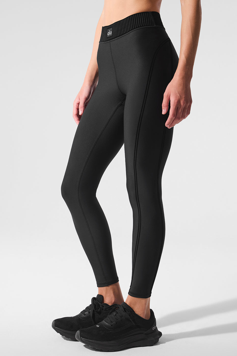 Airlift High-Waist 7/8 Line Up Legging - Black image 3