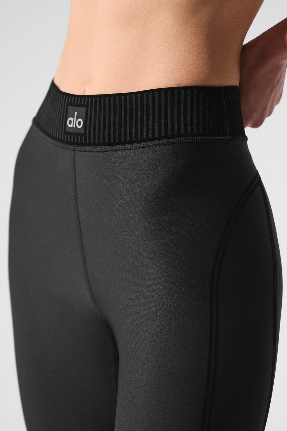 Airlift High-Waist 7/8 Line Up Legging - Black image 5