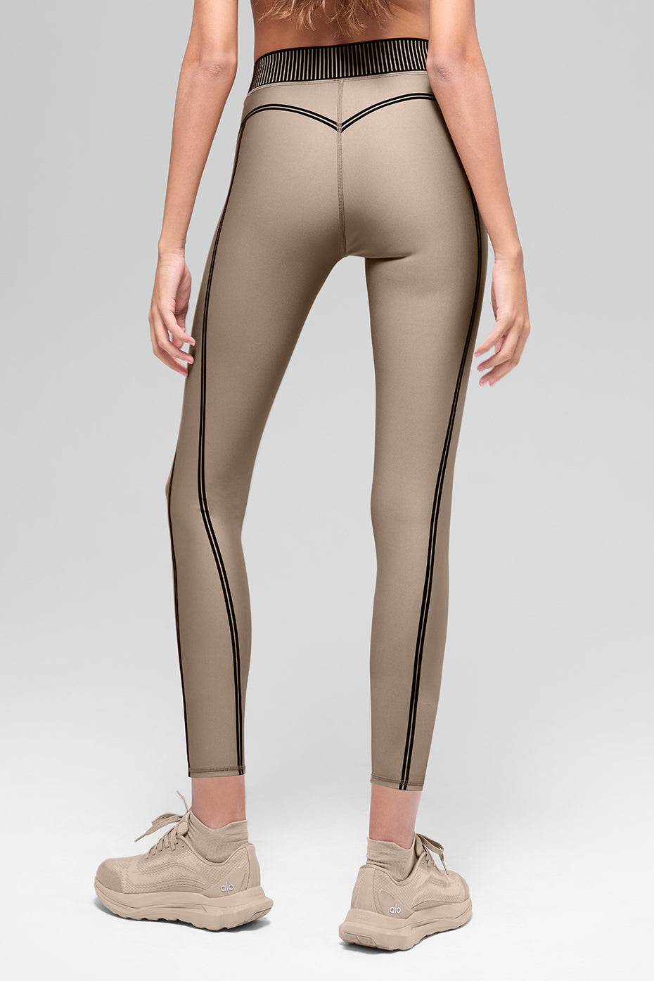 Airlift High-Waist 7/8 Line Up Legging - Gravel image 2