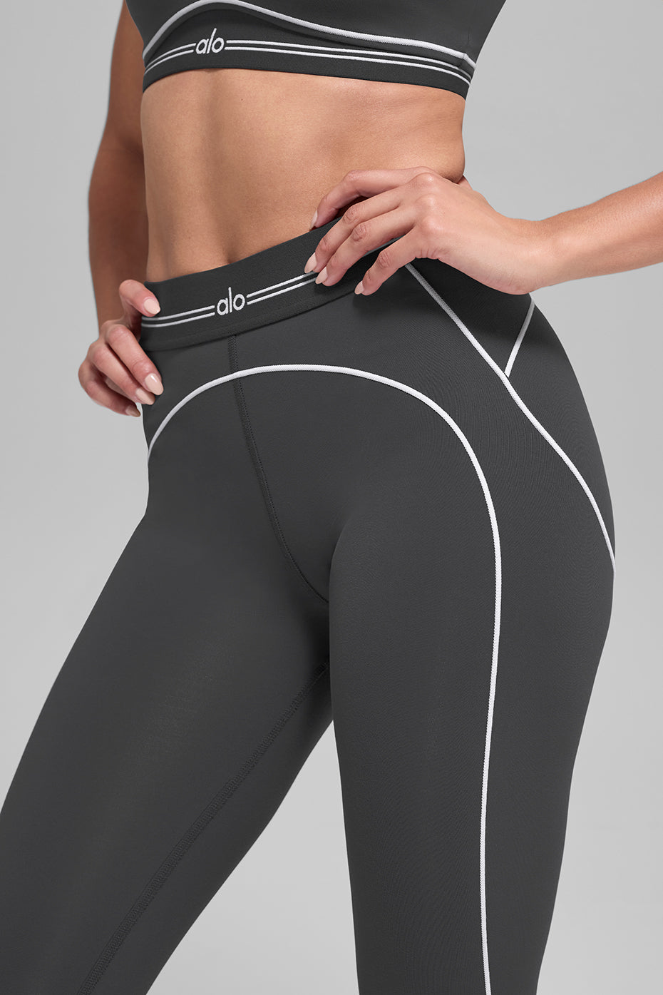 Airbrush High-Waist Heart Throb Legging - Anthracite/White image 3