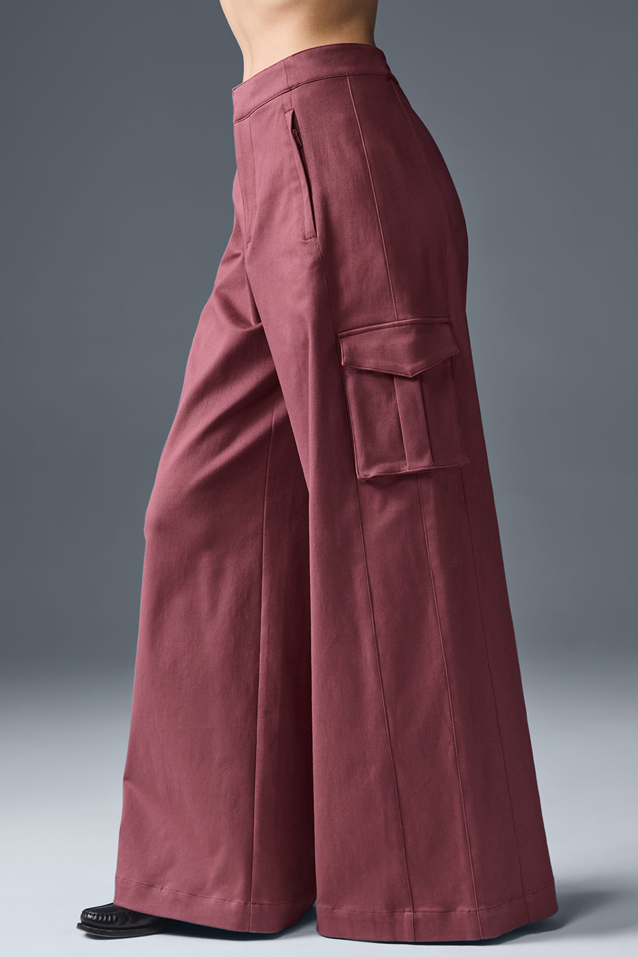 Show Off Cargo Wide Leg Trouser (Long) - Burgundy Truffle image 3