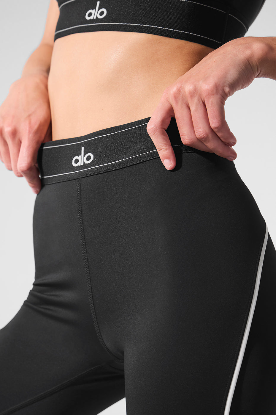 Airlift High-Waist Suit Up Legging - Black/White image 4