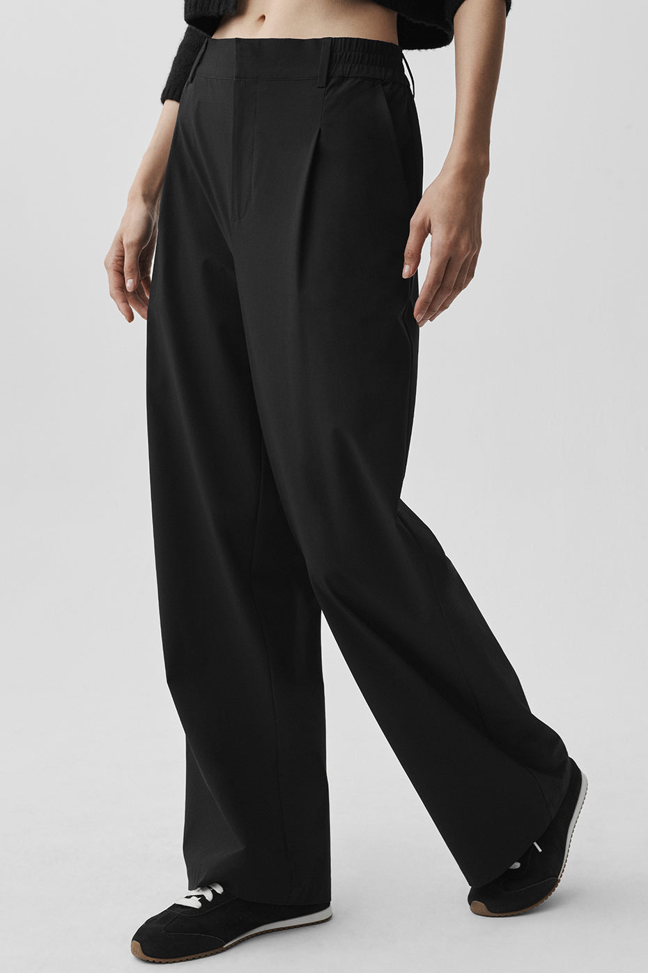 High-Waist Pursuit Trouser (Regular) - Black image 3