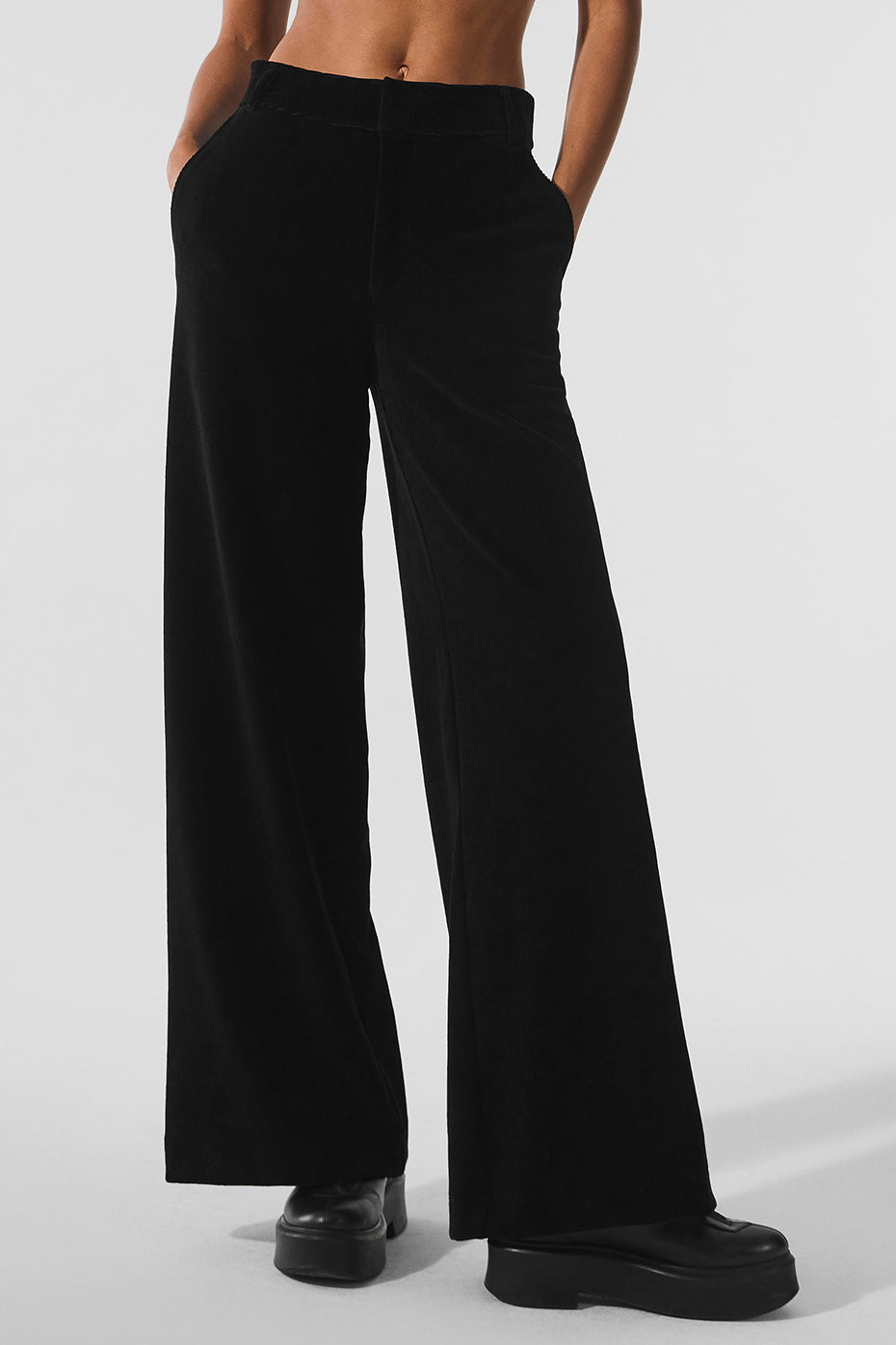 Micro Corduroy Mid-Rise Dreamer Wide Leg Trouser - Black image 1