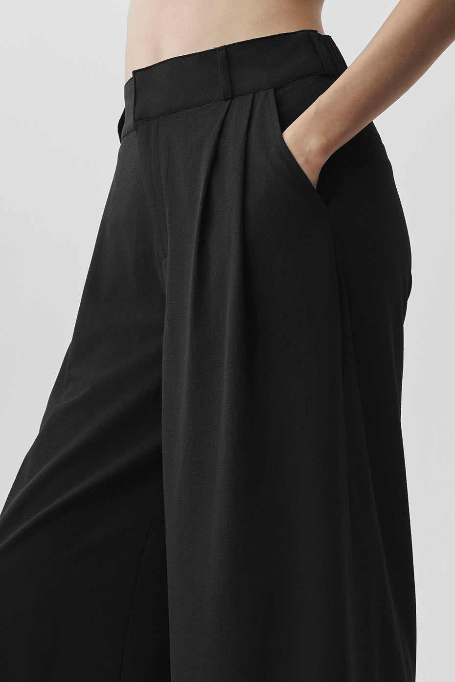 High-Waist Dreamscape Trouser (Regular) - Black image 3