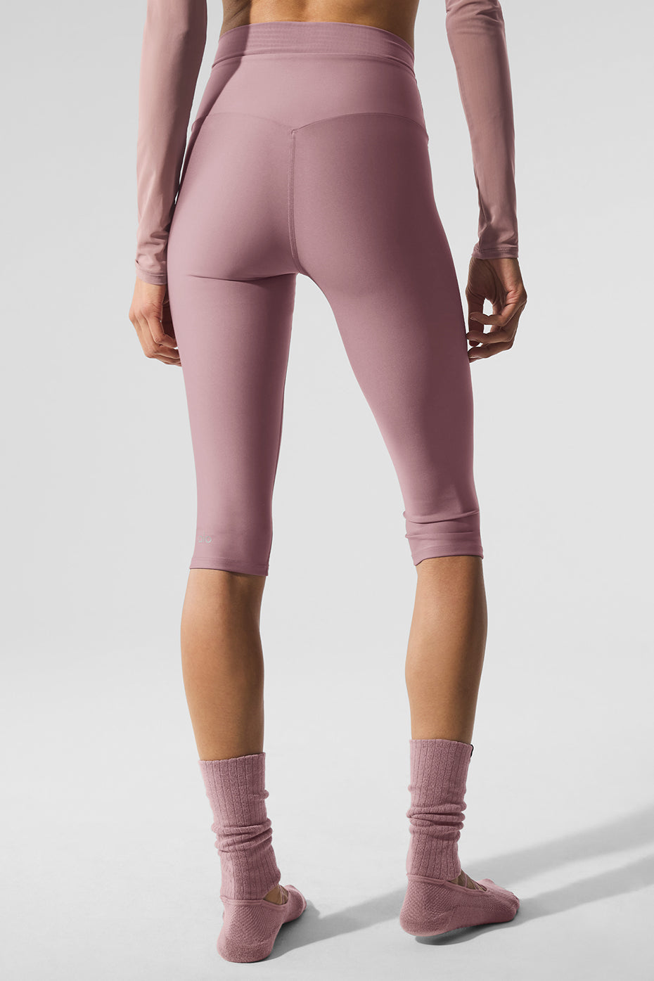 Airlift Mesh High-Waist Divine Capri - Smoky Quartz image 4