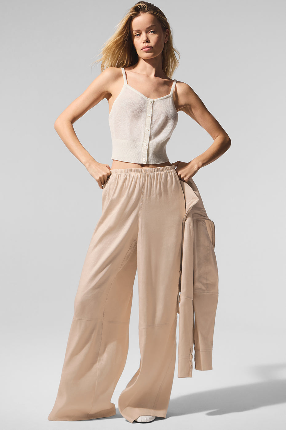 Linen Getaway Cargo Wide Leg Pant - Macadamia image 5