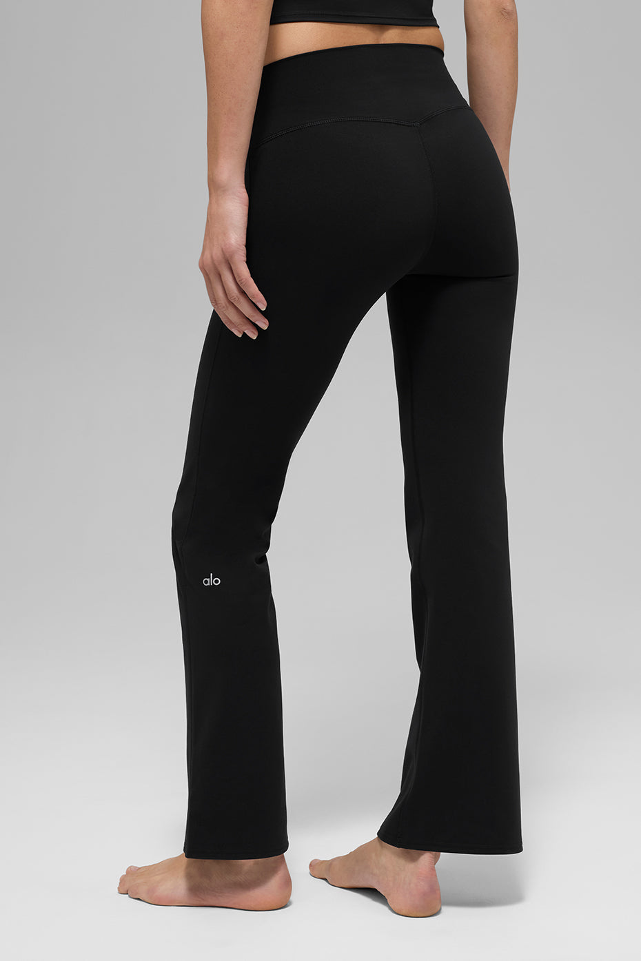 ALO Softsculpt High-Waist 7/8 Bootcut Legging - Black image 3