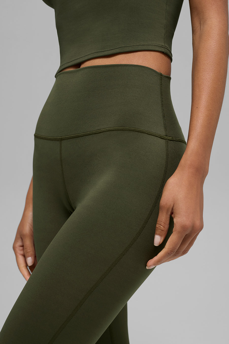 ALO Softsculpt High-Waist Bootcut Legging - Green Olive image 4