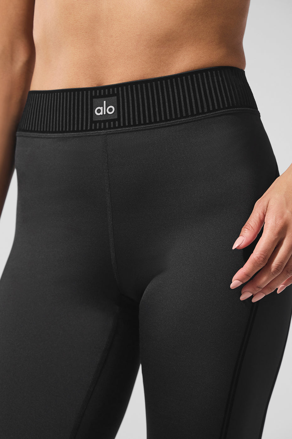 Airlift High-Waist Line Up Capri - Black image 4