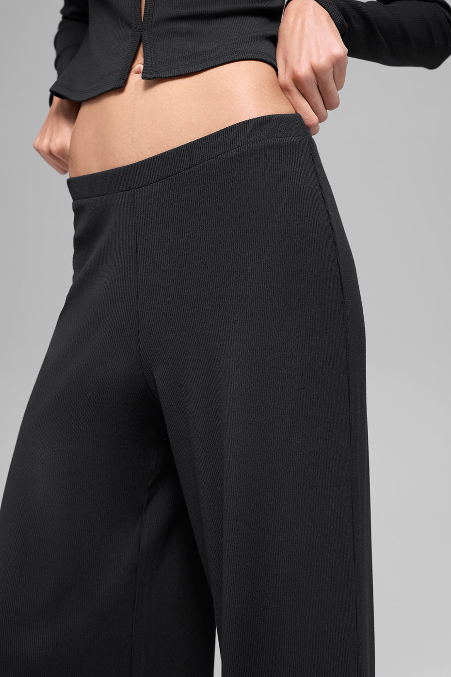 Mid-Rise Dreamlight Straight Pant - Black image 5