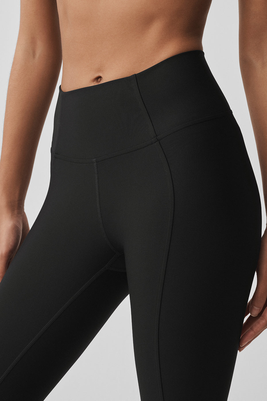 Airlift High-Waist 7/8 Fine Line Legging - Black image 4
