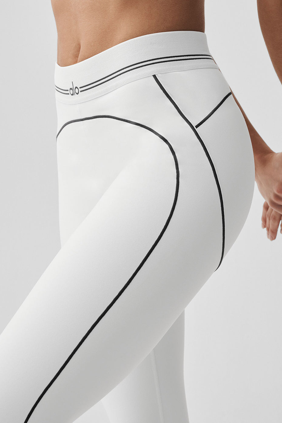 Airbrush High-Waist 7/8 Heart Throb Legging - White/Black image 2