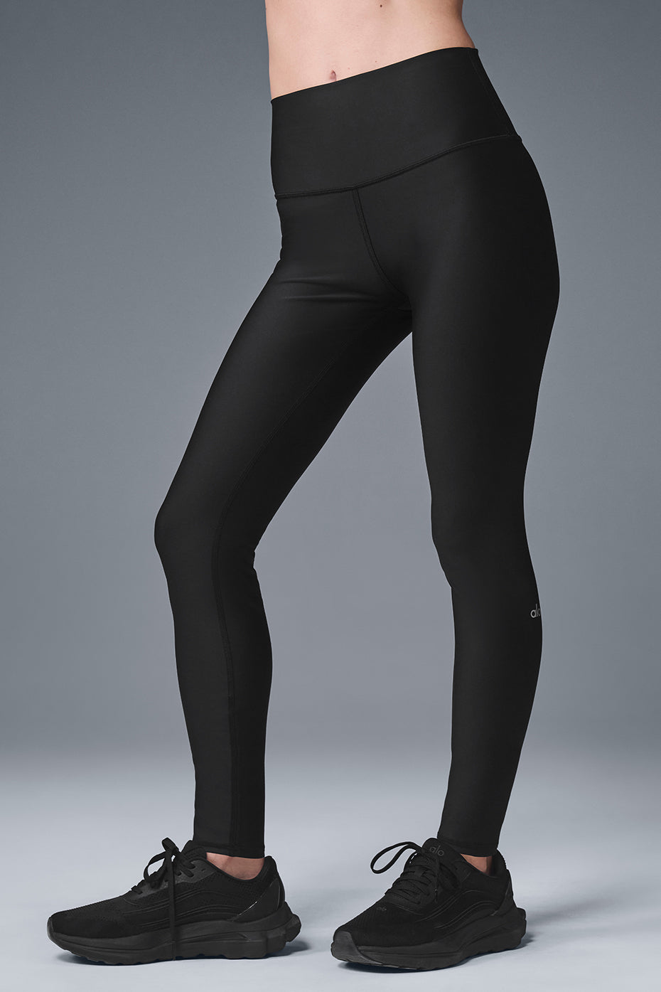 High-Waist Airlift Legging - Black image 4
