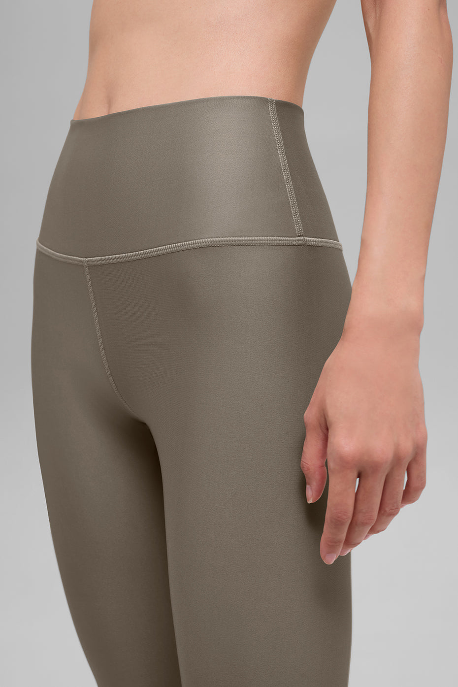 High-Waist Airlift Legging - Light Cocoa image 3