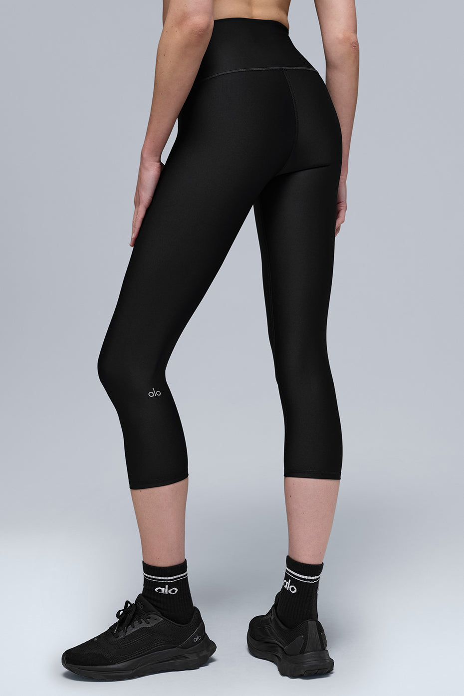 High-Waist Airlift Capri - Black image 2