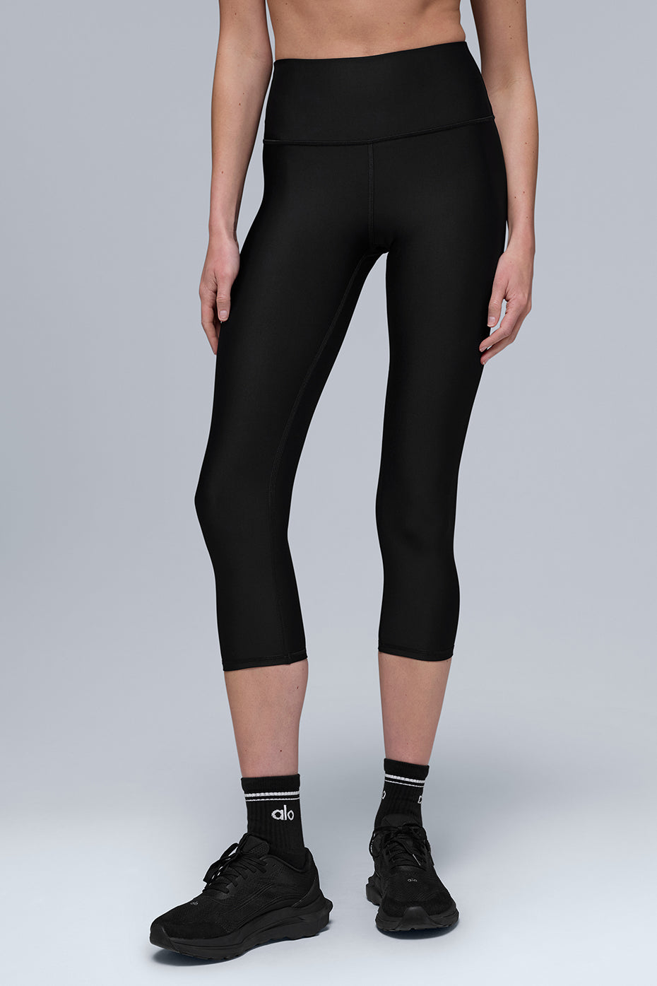 High-Waist Airlift Capri - Black image 4
