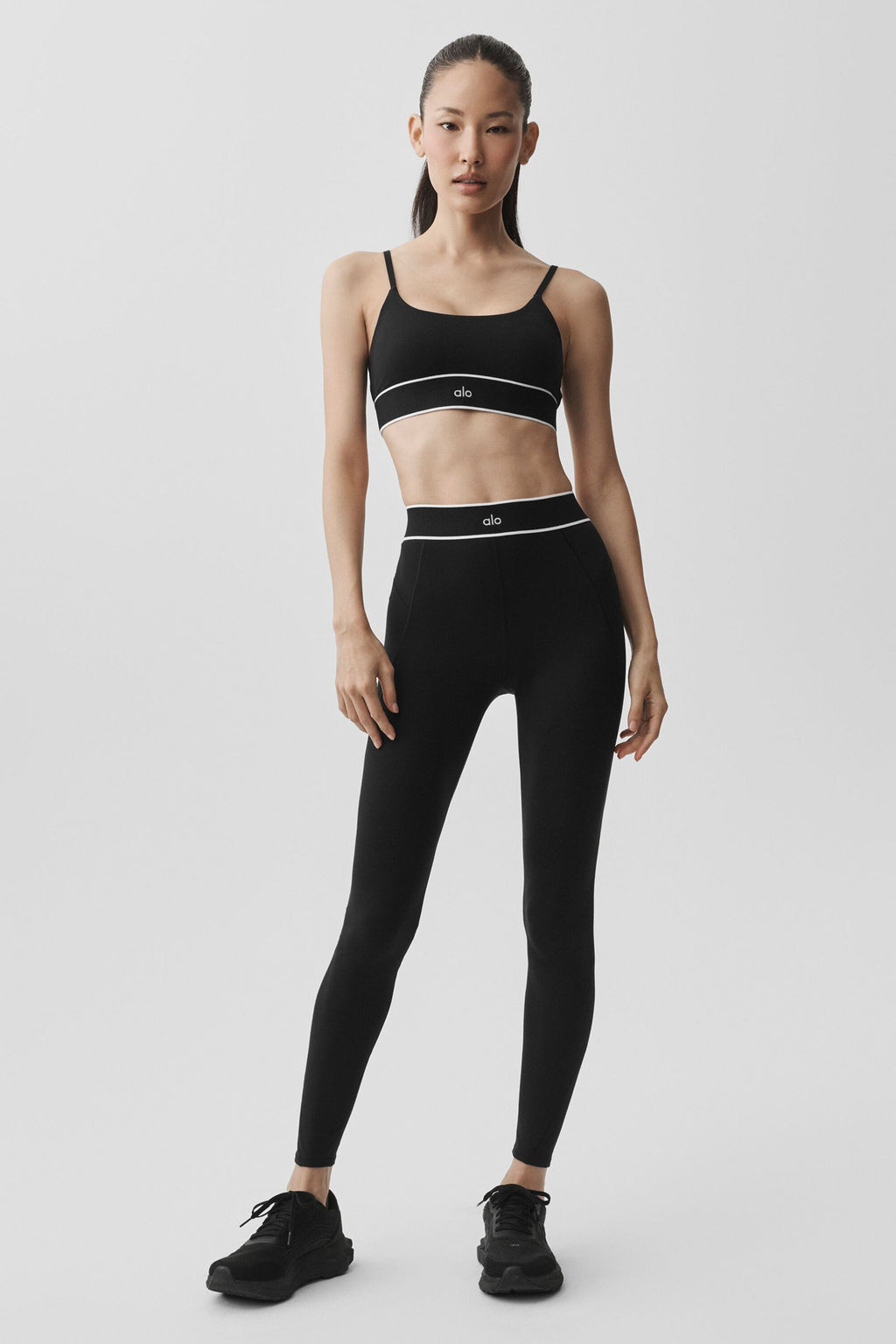 ALO Softsculpt Amp It Up Bra - Black image 6