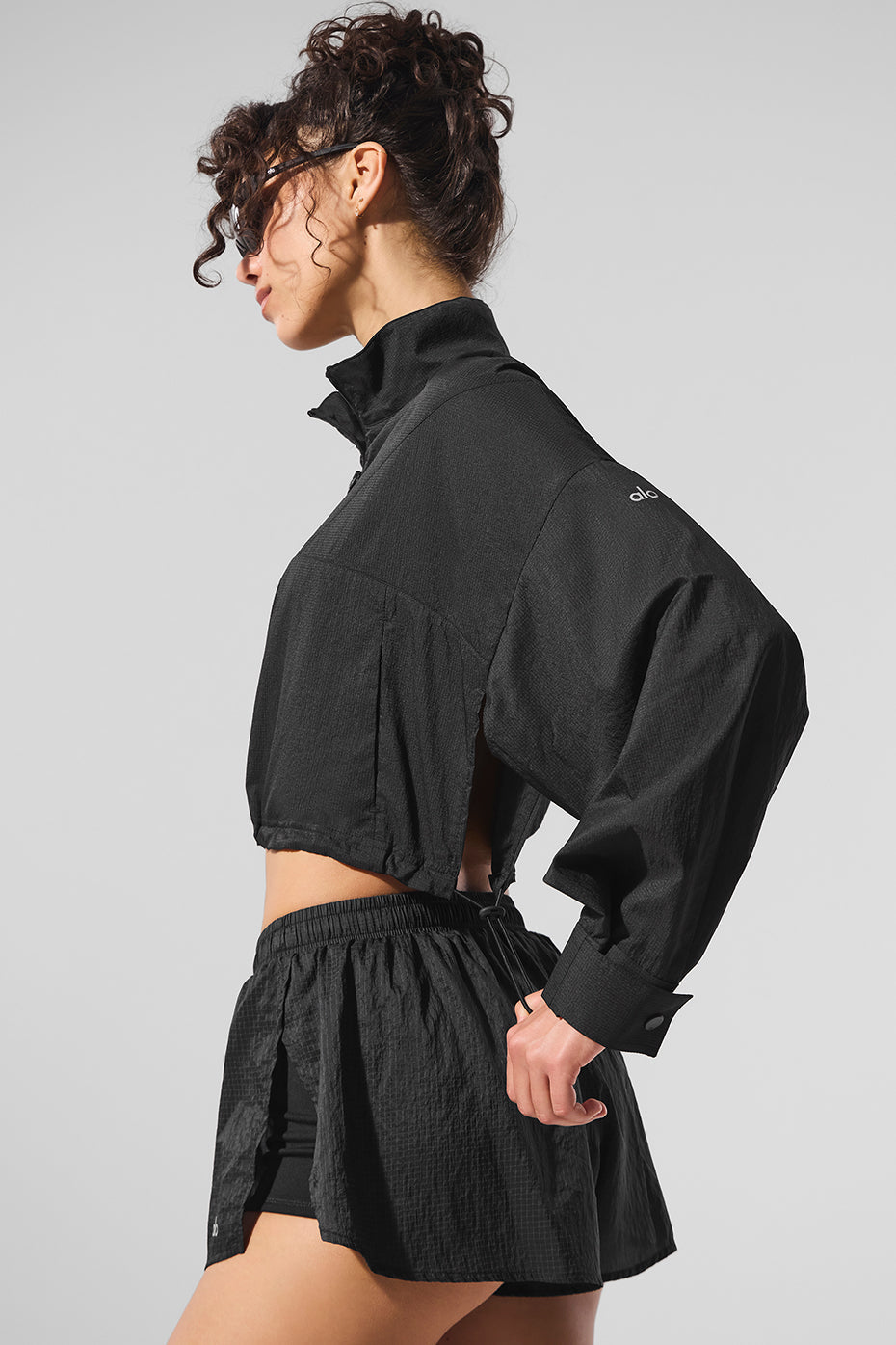 Cropped 1/4 Zip Aerial Pullover - Black image 4